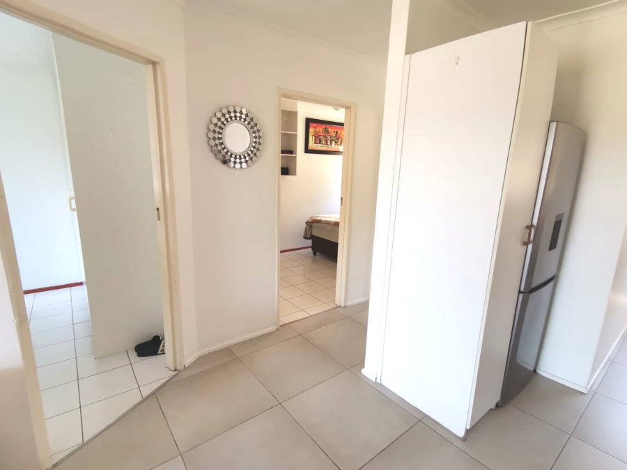 2 Bedroom Property for Sale in Oakglen Western Cape